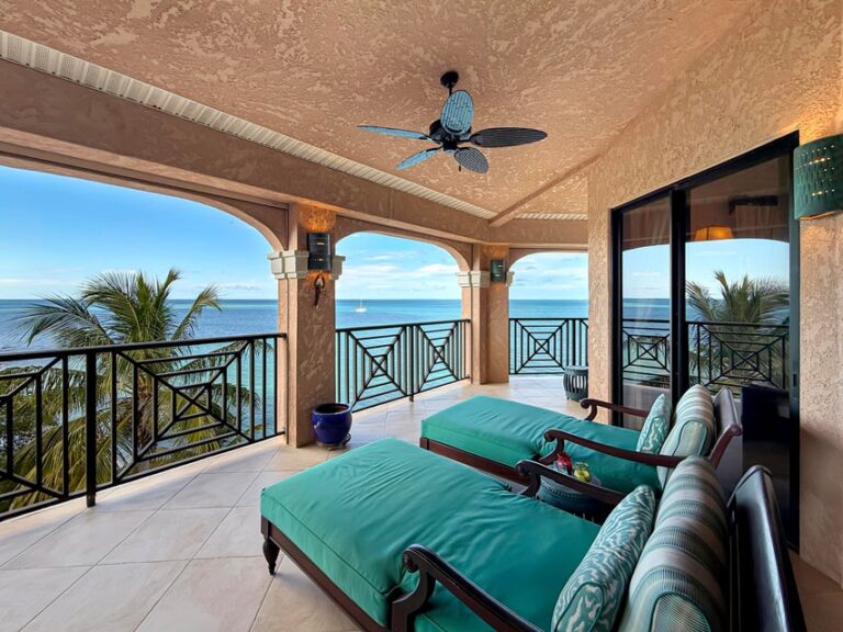 Luxury Carden Beach waterfront gated condo.