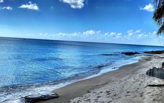 Fabulous Sunset Beach Condo D2